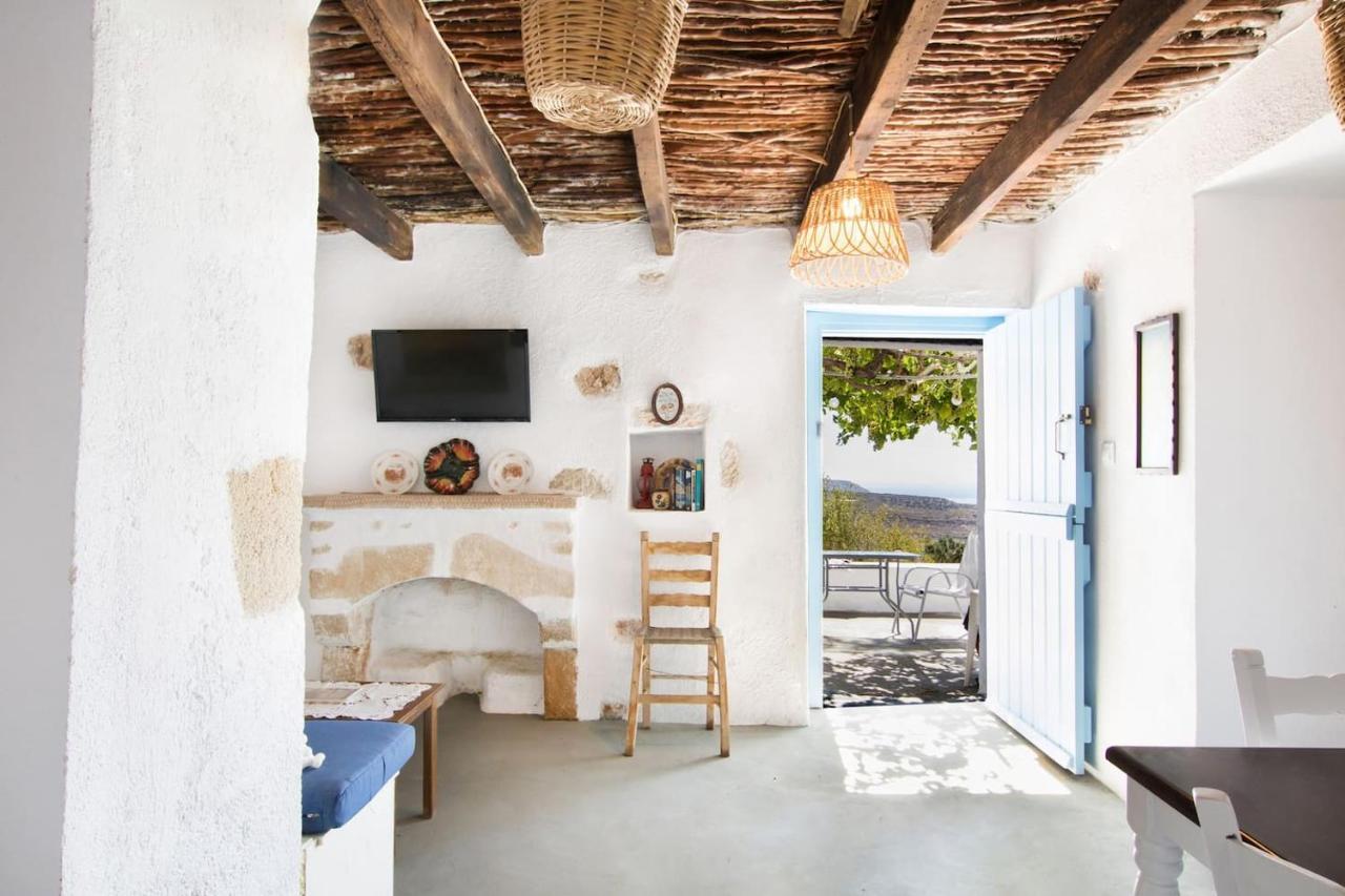 Vatha Traditional Cottage With A View Menetaí Exterior photo